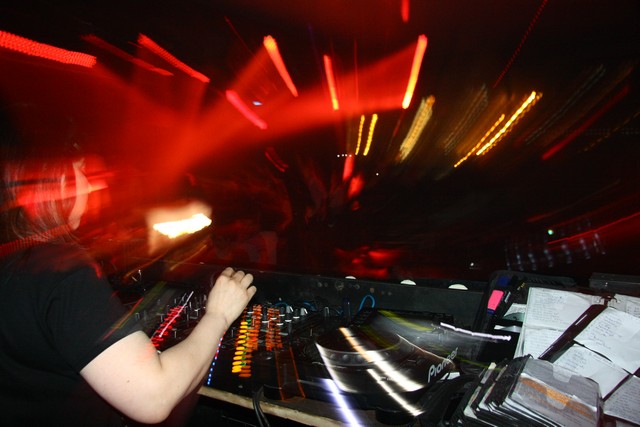 Eller Van Buuren & Chris Jones
